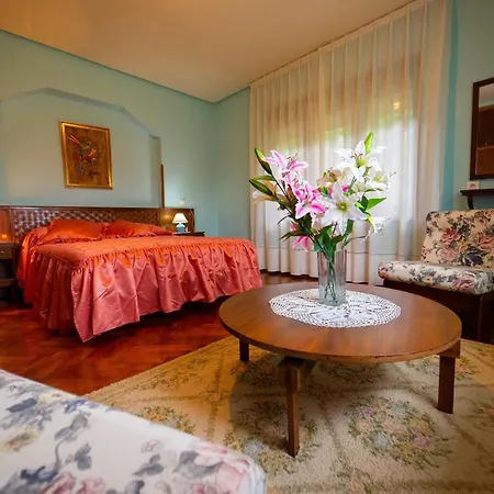 chalet Hotel